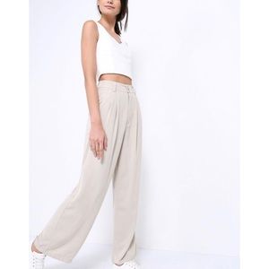 5/$30 🆕 khaki wide leg trousers